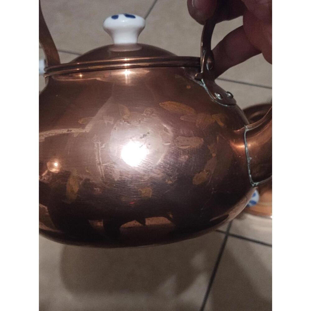 Vintage copper tea kettle with porcelain accents - Picture 2 of 2